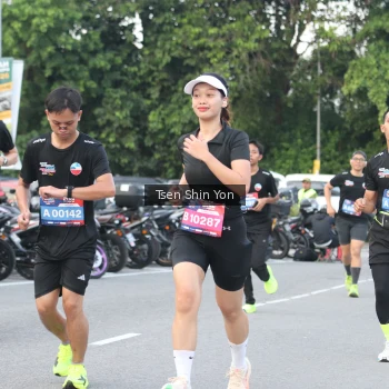 Runner Photo 3815273