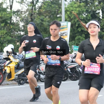 Runner Photo 3815274