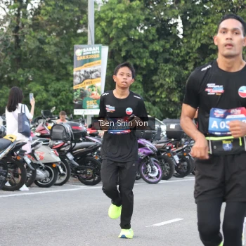 Runner Photo 3815281
