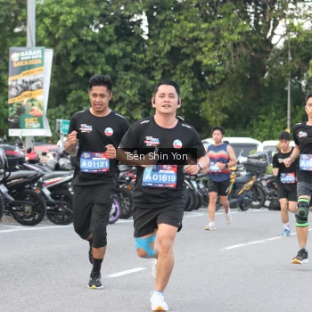 Runner Photo 3815360