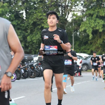 Runner Photo 3815367