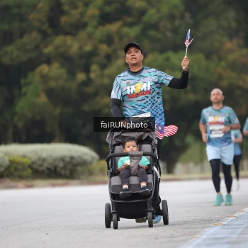 Runner Photo 3815500