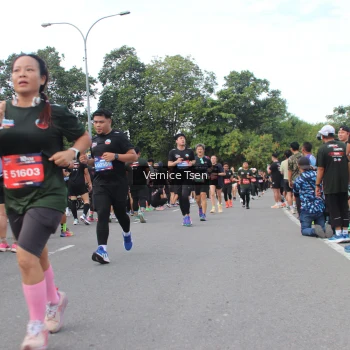 Runner Photo 3815505