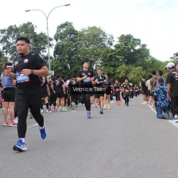 Runner Photo 3815546