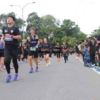 Runner Photo 3815591