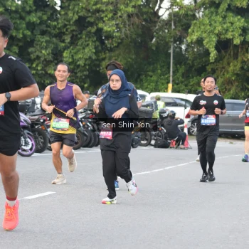 Runner Photo 3815598