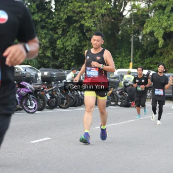 Runner Photo 3815603