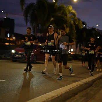 Runner Photo 3815617