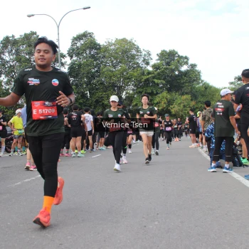 Runner Photo 3815618