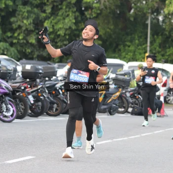 Runner Photo 3815658