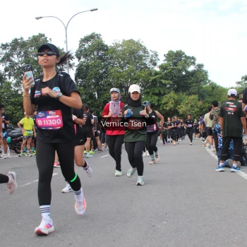 Runner Photo 3815672