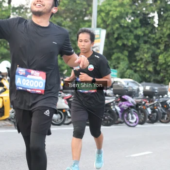Runner Photo 3815698