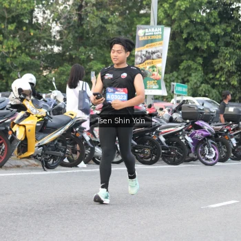 Runner Photo 3815720