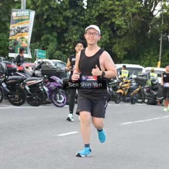 Runner Photo 3815724