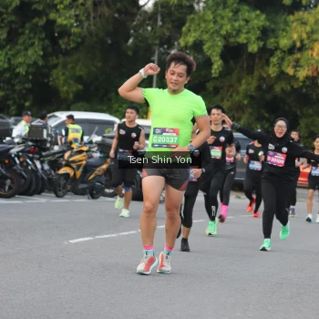 Runner Photo 3815730