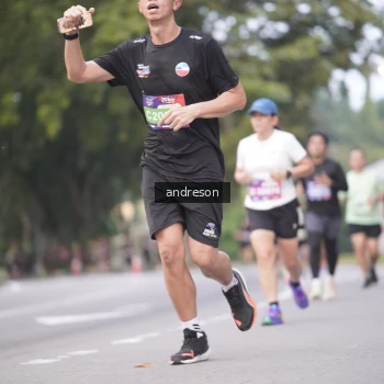 Runner Photo 3815767