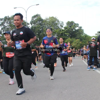 Runner Photo 3815778