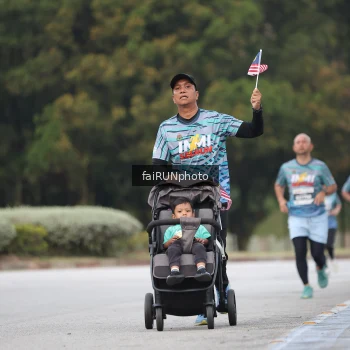 Runner Photo 3815856