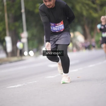 Runner Photo 3815898