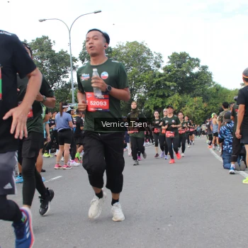 Runner Photo 3815917