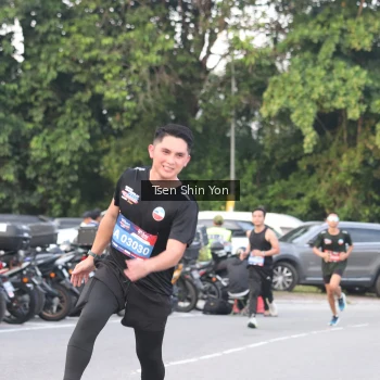 Runner Photo 3815979