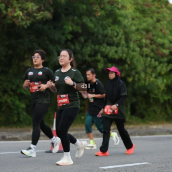 Runner Photo 3816075