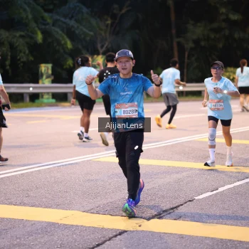 Runner Photo 3816104