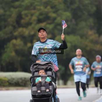 Runner Photo 3816181