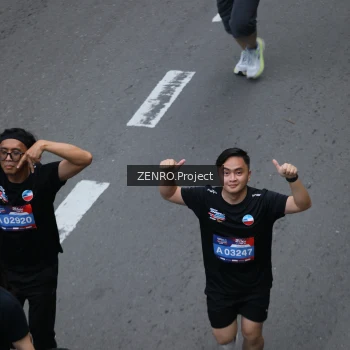 Runner Photo 3816256