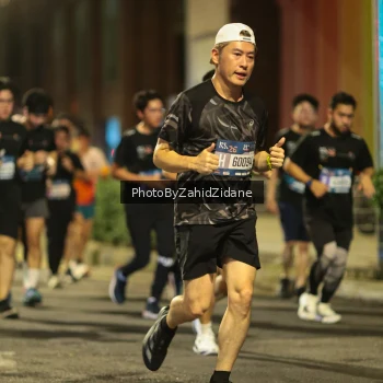 Runner Photo 3816275