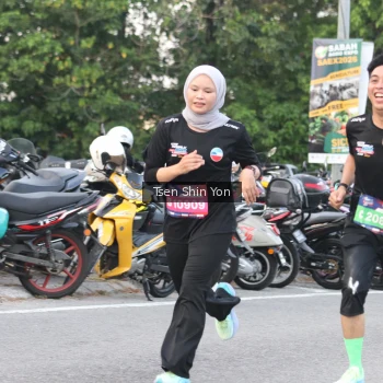 Runner Photo 3816295