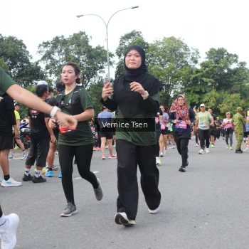 Runner Photo 3816326