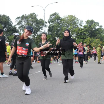 Runner Photo 3816336