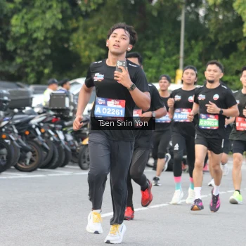 Runner Photo 3816376
