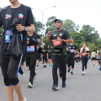 Runner Photo 3816615