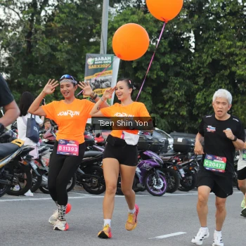 Runner Photo 3816657