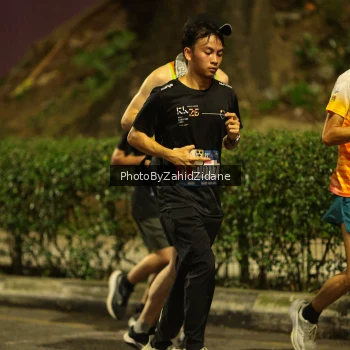 Runner Photo 3816685
