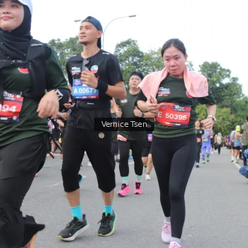 Runner Photo 3816711