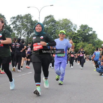 Runner Photo 3816771