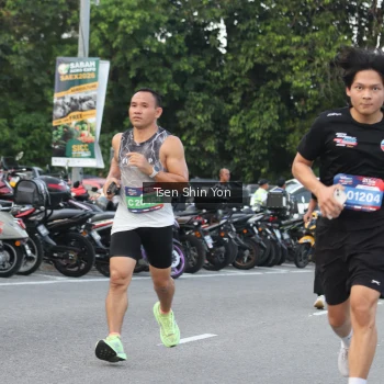 Runner Photo 3816786