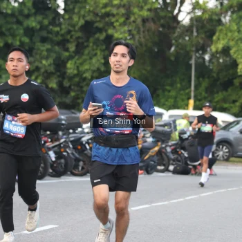 Runner Photo 3816838