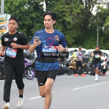 Runner Photo 3816919