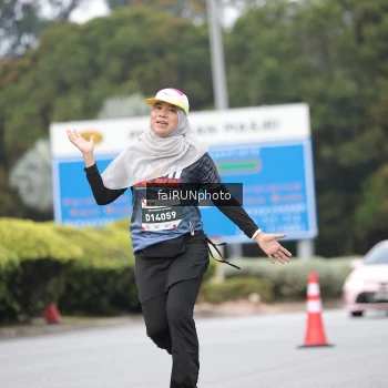 Runner Photo 3817001