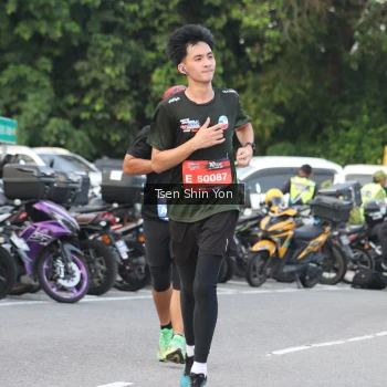 Runner Photo 3817101