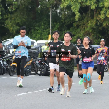Runner Photo 3817159