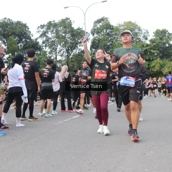 Runner Photo 3817195