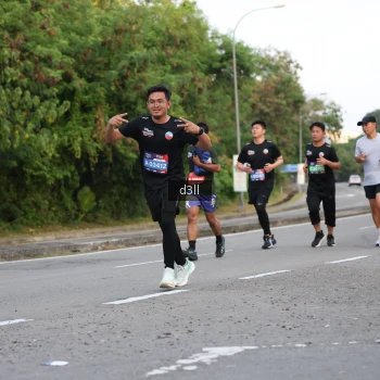 Runner Photo 3817209