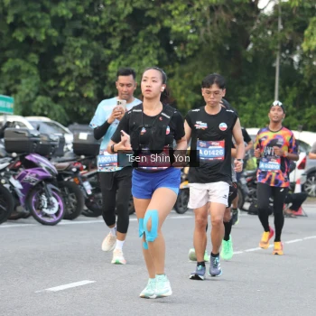 Runner Photo 3817255