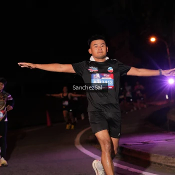 Runner Photo 3817272