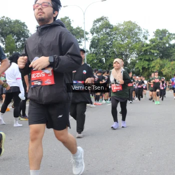 Runner Photo 3817314